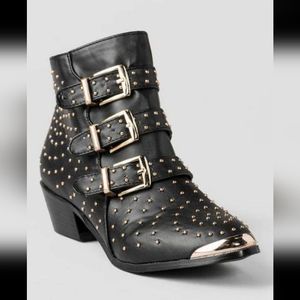 Quinn black and gold studded booties 7.5